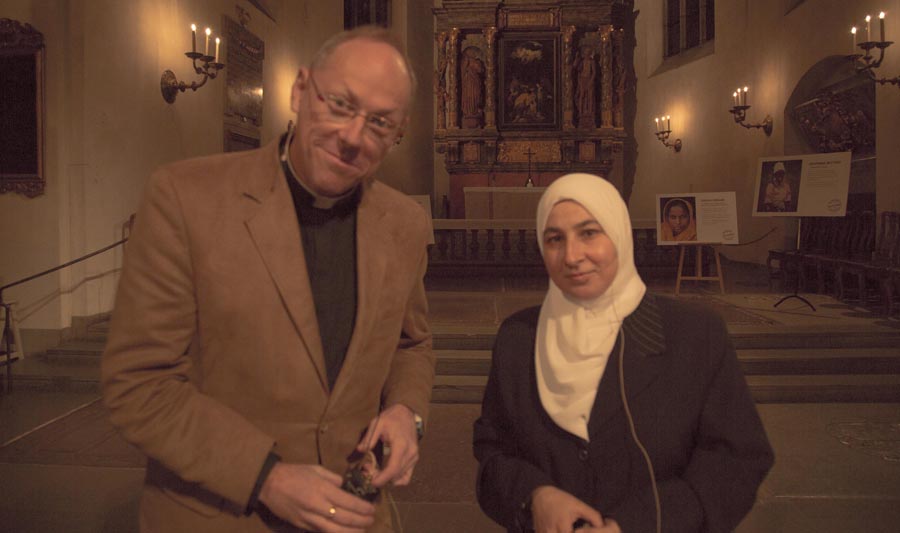 Föreläsare. Domkyrkokomminister Ulf Lindgren och utbildare Shiraf Sebaie propagerade för islam. Foto: Roger Sahlström/Nya Tider